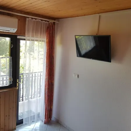 Panna Apartmanhaz 公寓