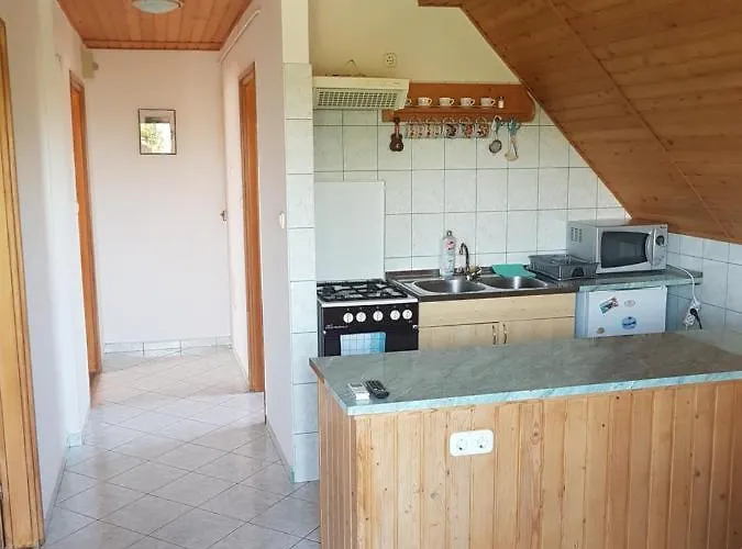 Panna Apartmanhaz Διαμέρισμα *