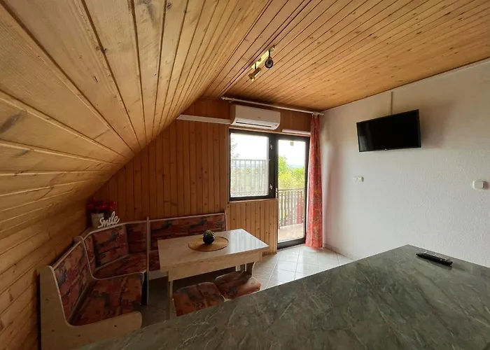 Lägenhet Panna Apartmanhaz Balatonlelle